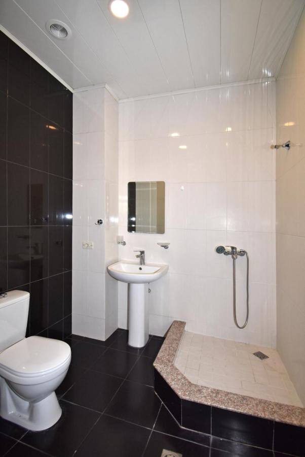 Homestay At City Center Erevan Exterior foto