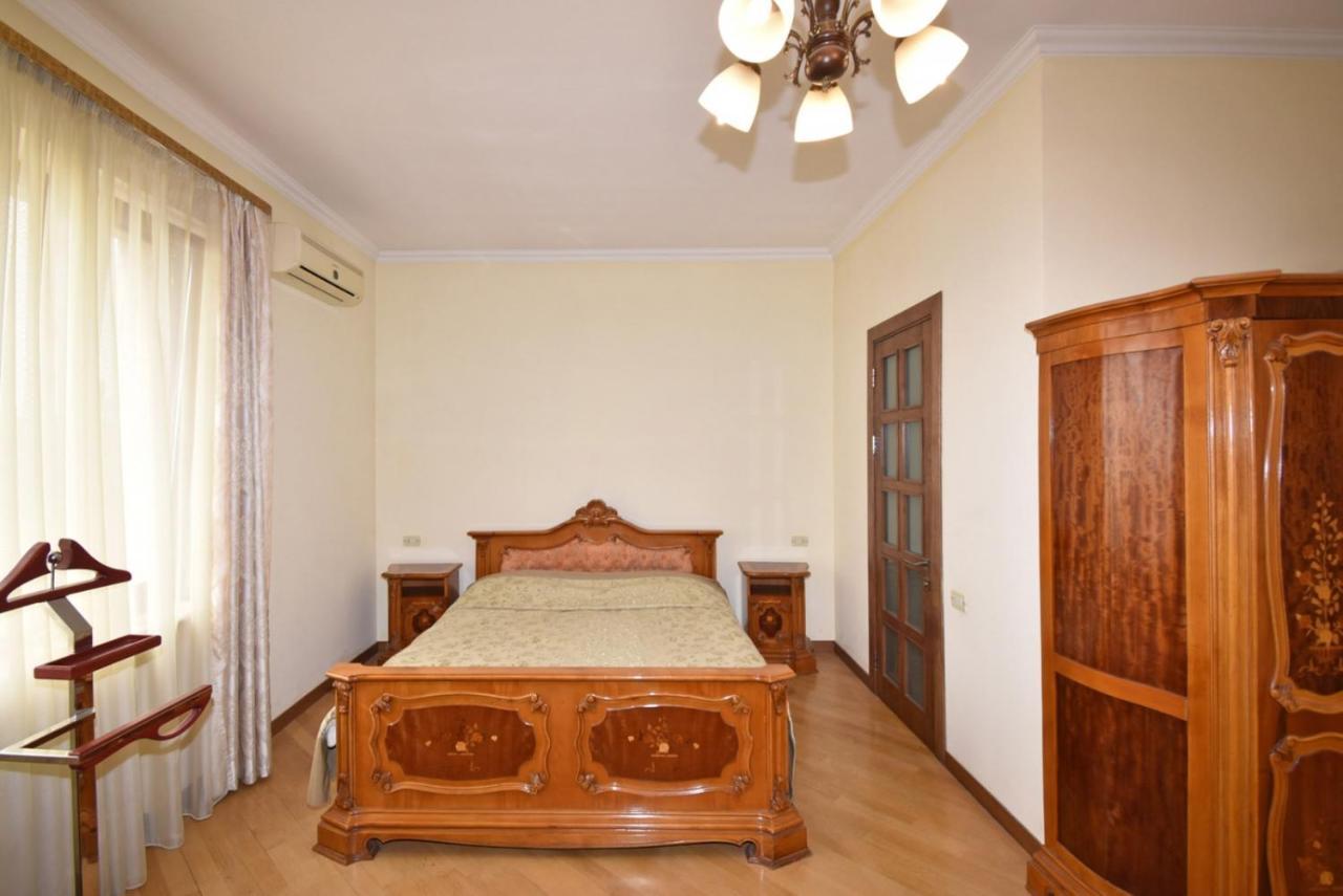 Homestay At City Center Erevan Exterior foto