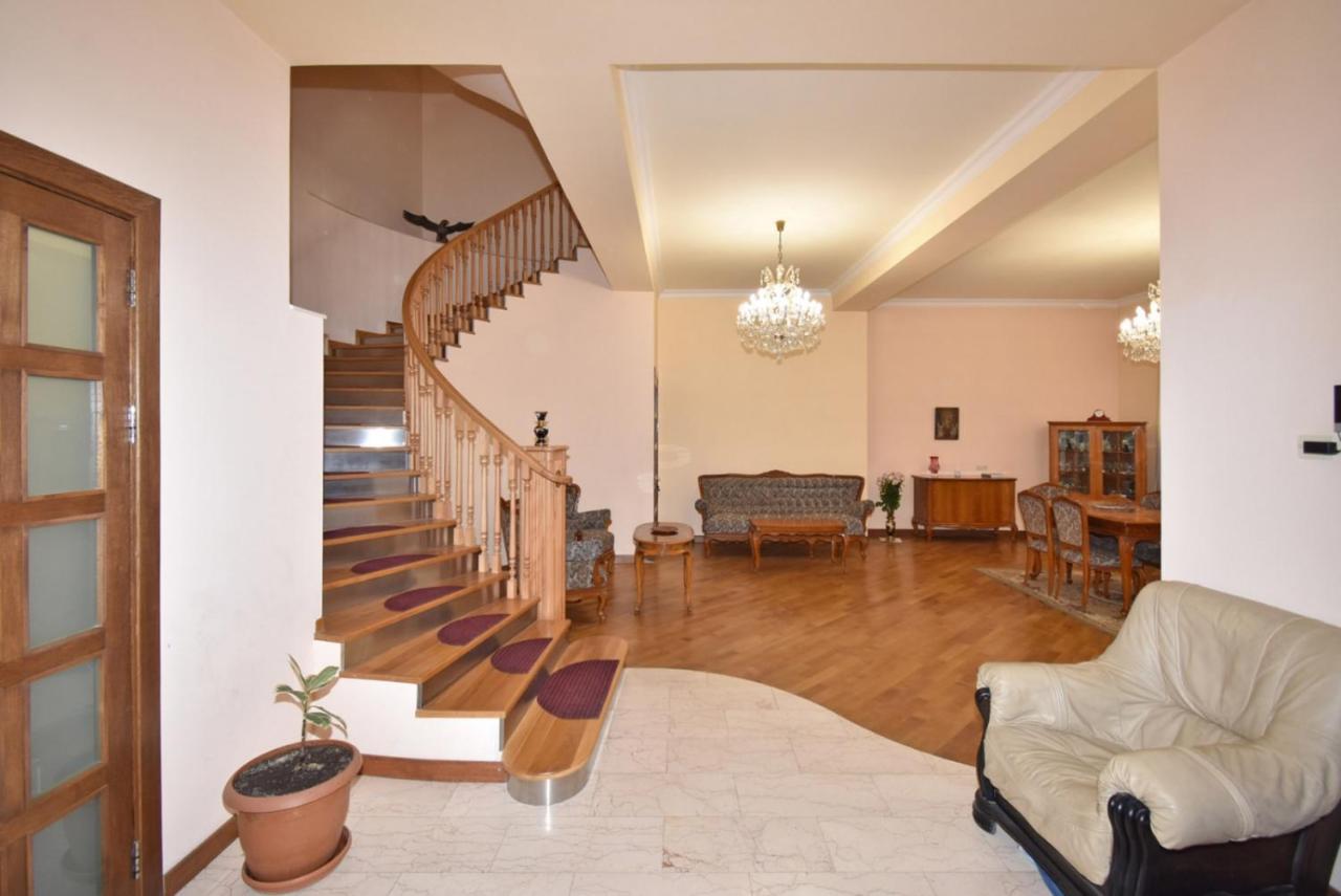Homestay At City Center Erevan Exterior foto