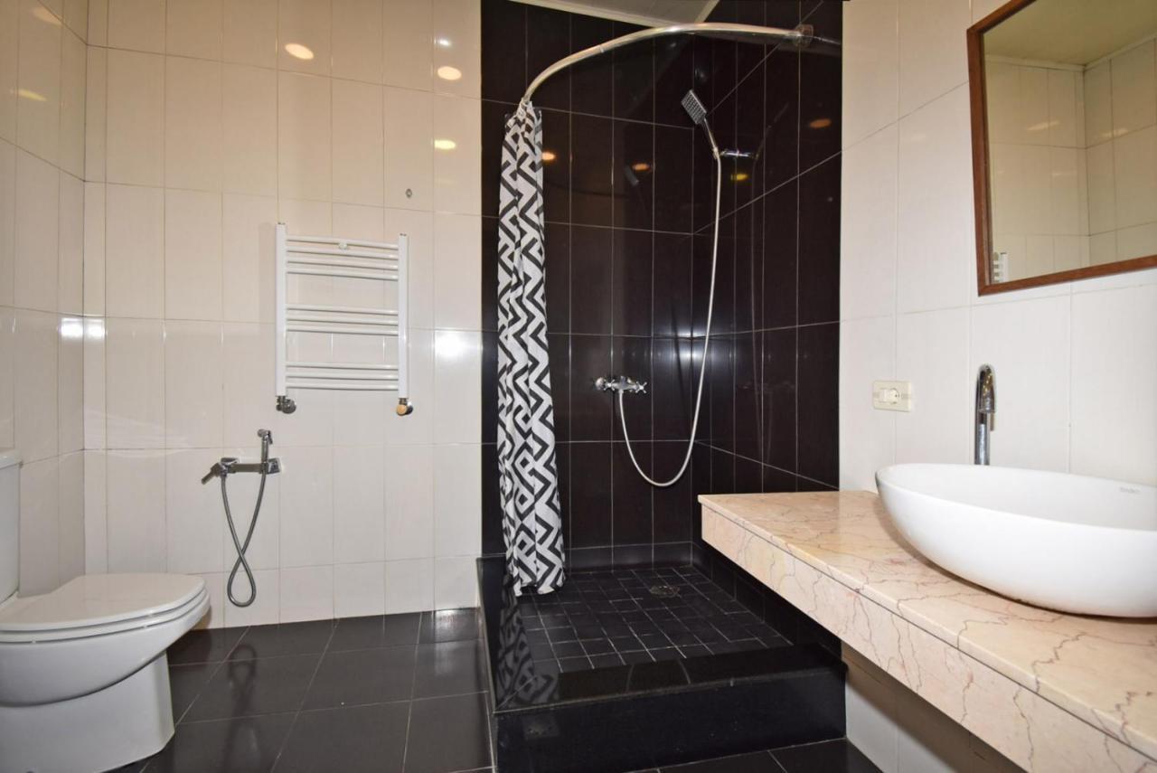 Homestay At City Center Erevan Exterior foto