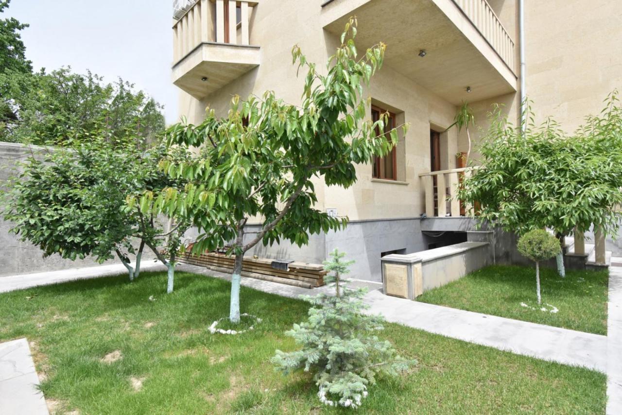 Homestay At City Center Erevan Exterior foto